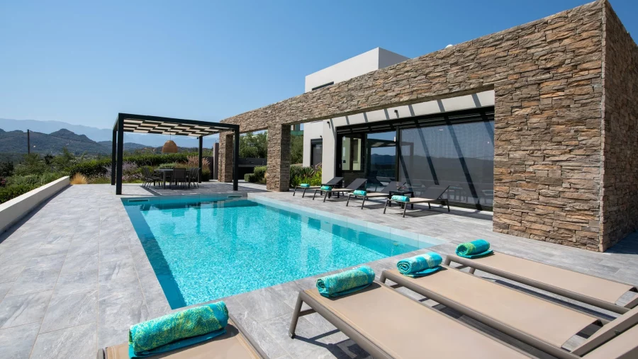 Your own private swimming pool